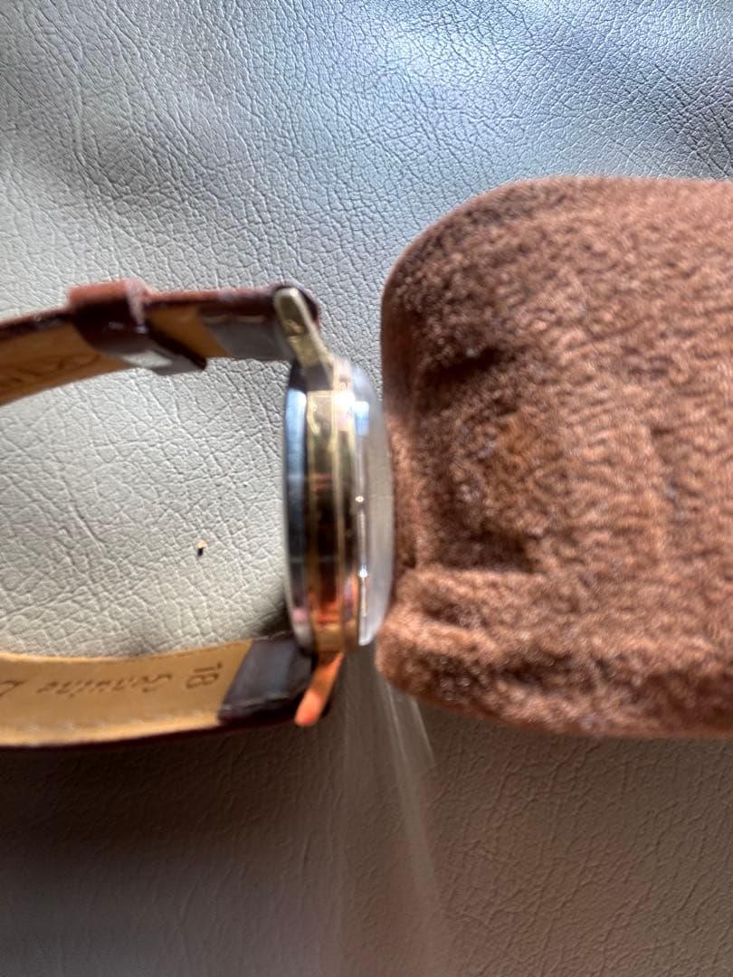 チェコ　プリム　手巻き時計