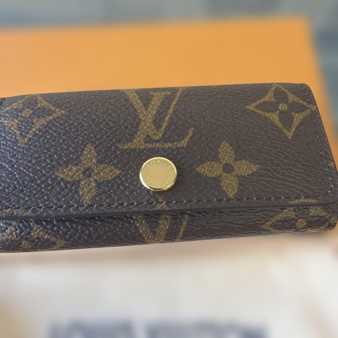 Louis Vuitton ミュルティクレ4 キーケース ブルー