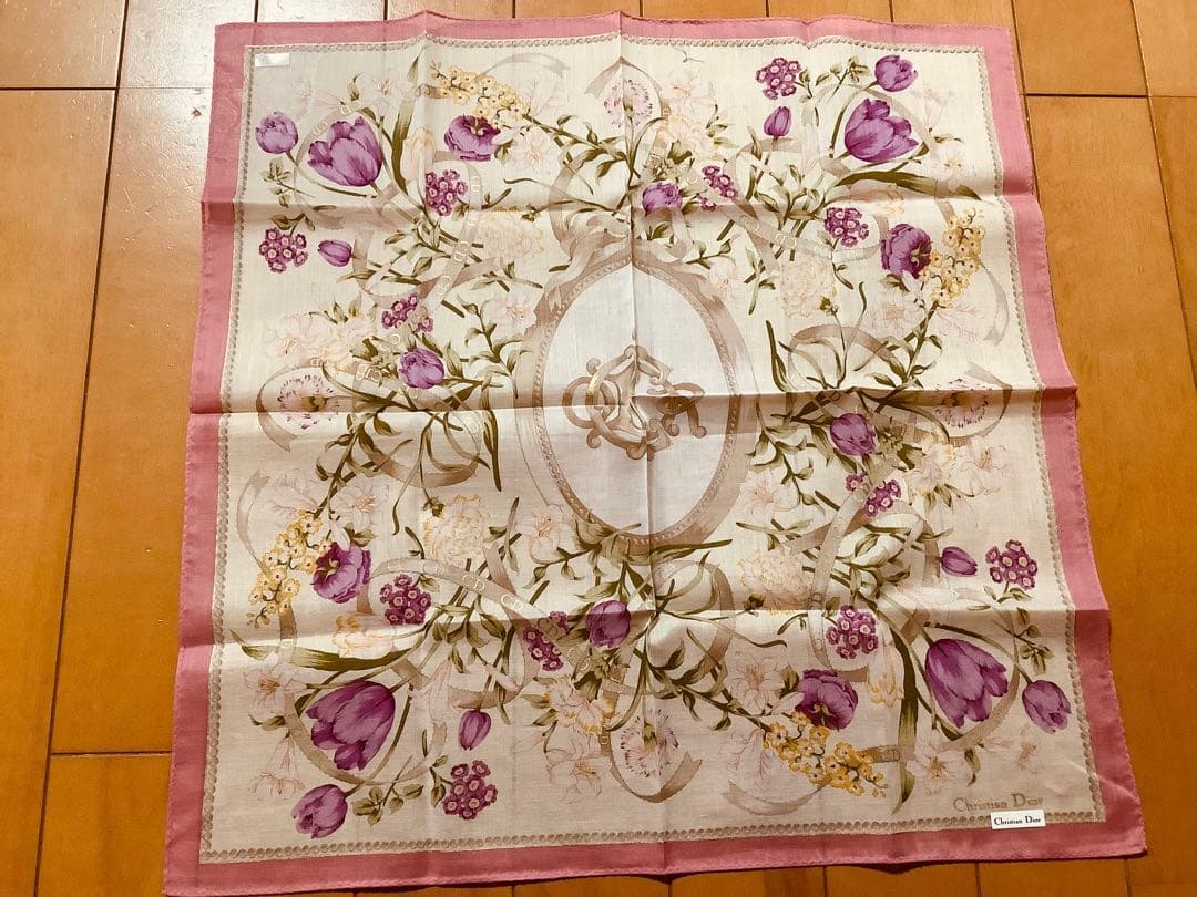 c*i様 Christian Dior、DAKS,TRUSSARDI のハンカチ