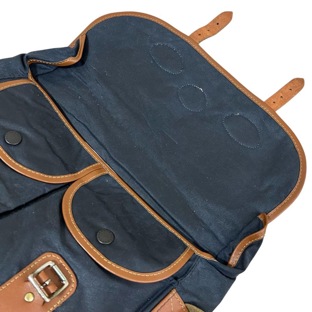 Barbour バブアー ショルダーバッグ メッセンジャーバッグ オイルド 紺色