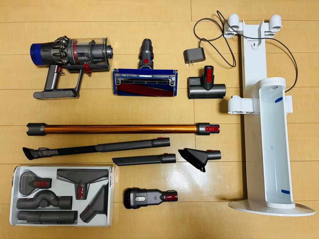 Dyson Cyclone V10 Fluffy SV12 ダイソン 掃除機