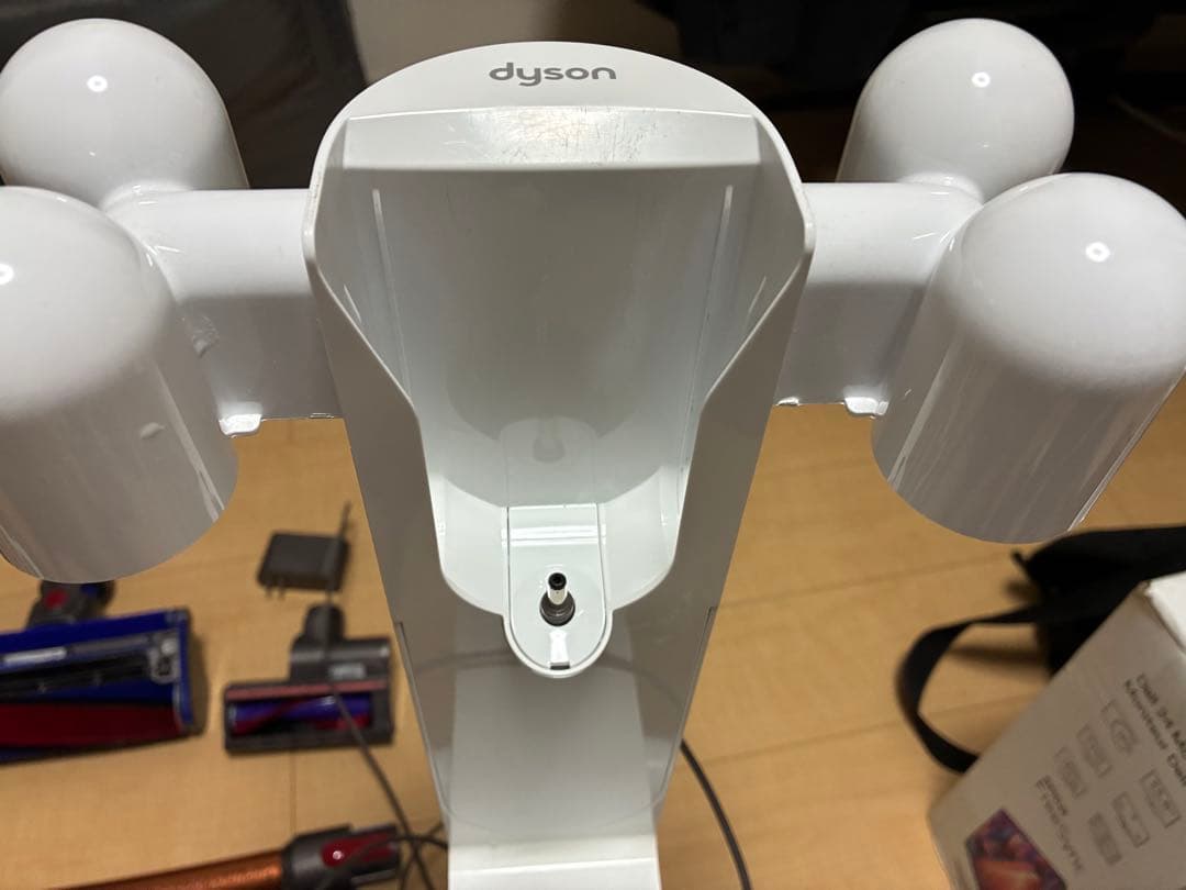 Dyson Cyclone V10 Fluffy SV12 ダイソン 掃除機