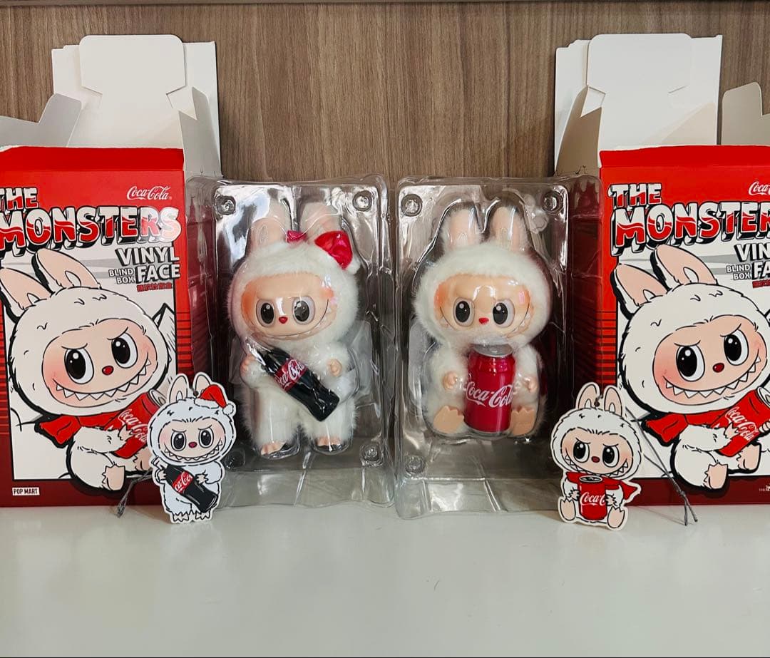 POPMART LABUBU ラブブ　コカ・コーラ　2種セット　ぬいぐるみ