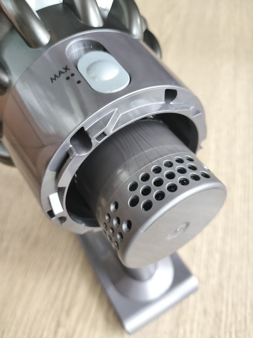 Dyson V10 SV12 ダイソン 本体のみ 純正新品バッテリーに交換済！