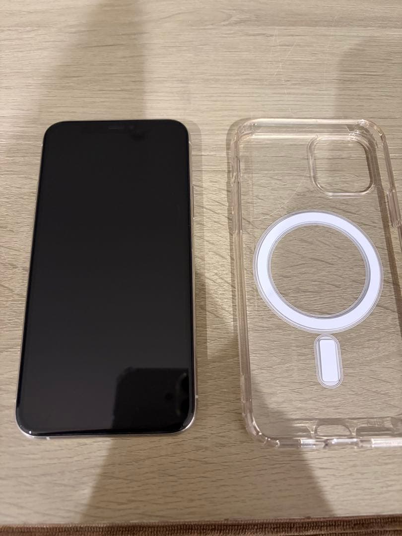 Apple iPhone 11 Pro ホワイト(シルバー)