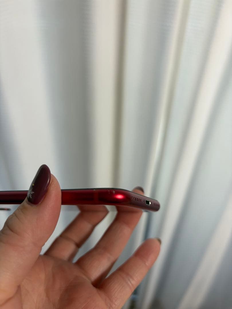 iPhone SE (第2世代) PRODUCT(RED) 本体　レッド