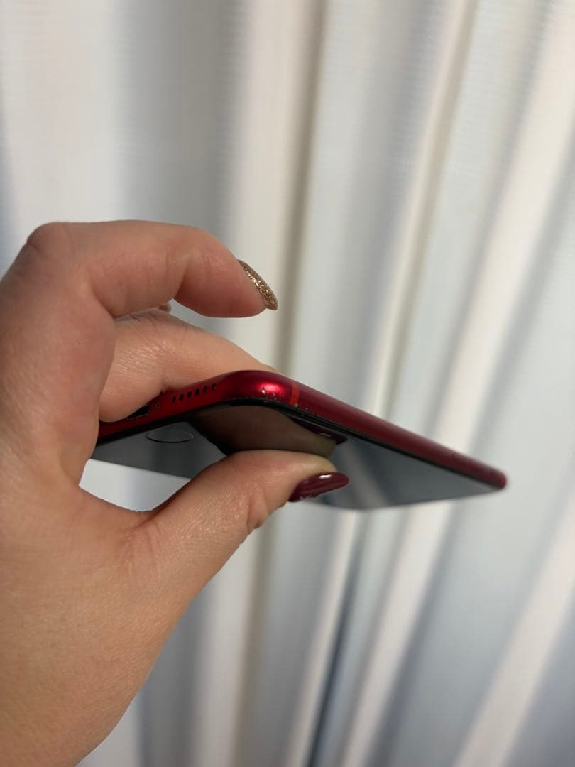 iPhone SE (第2世代) PRODUCT(RED) 本体　レッド