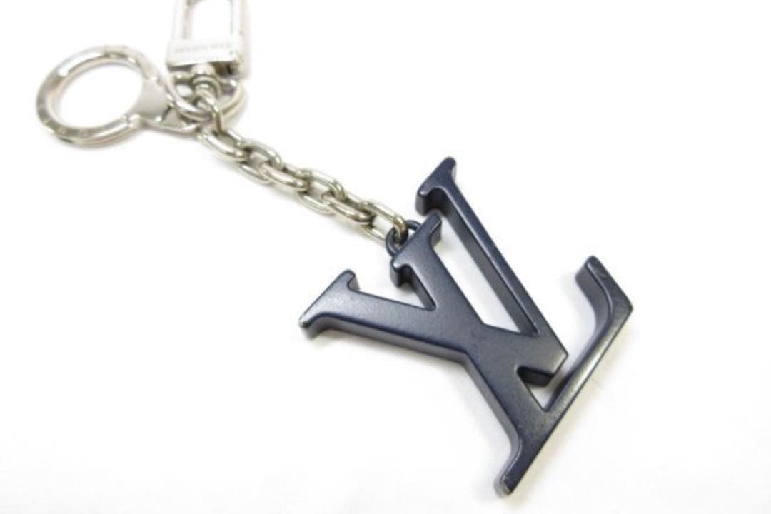 ルイヴィトン　イニシャル LV キーリング キーホルダー チャーム