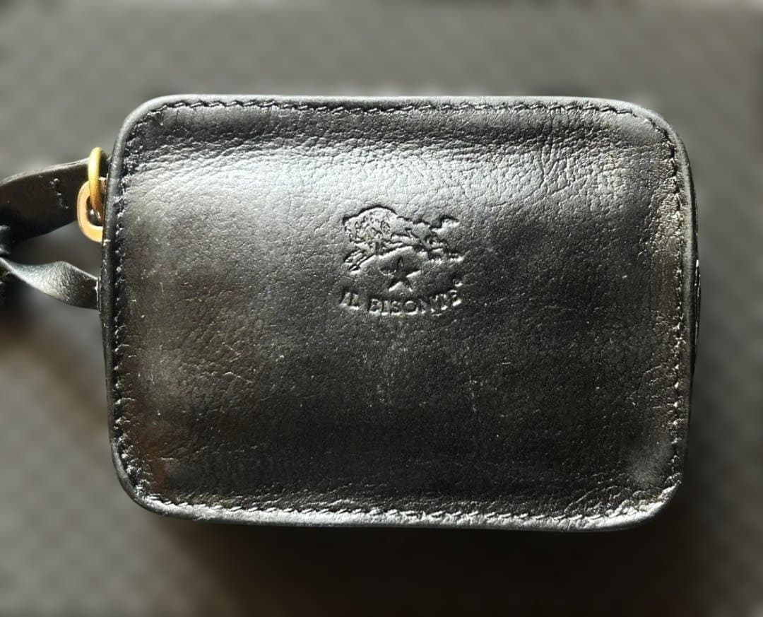 IL BISONTE 黒 レザー ケース