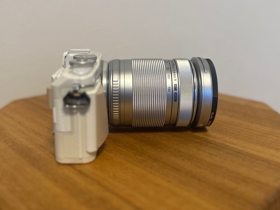 OLYMPUS PEN E-PL7 ホワイト ダブルズームキットショット数265