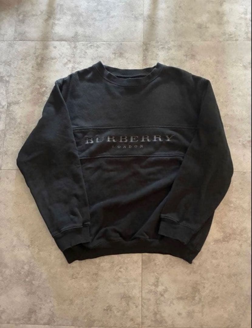BURBERRY ブラック スウェット Mサイズ