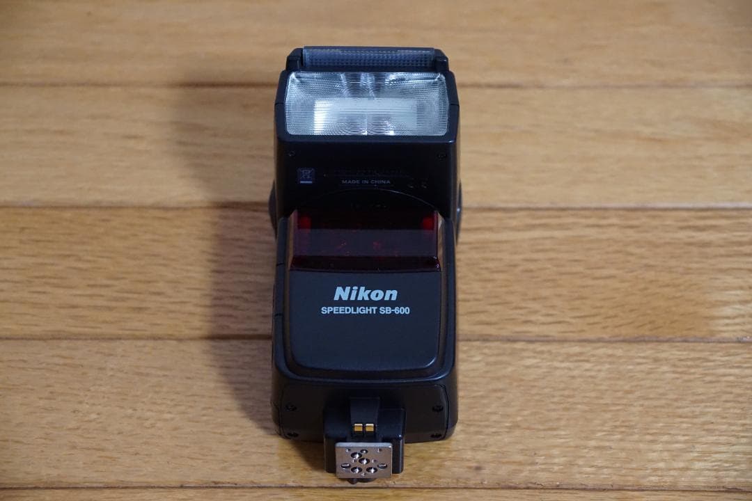 NIKON D600シャッター数5697枚 望遠,標準ズーム,ストロボセット