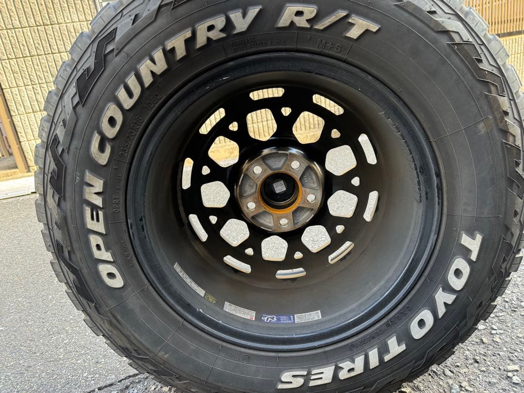 デリカ D5 RAYS M9 OPEN COUNTRY R/T タイヤホイール①