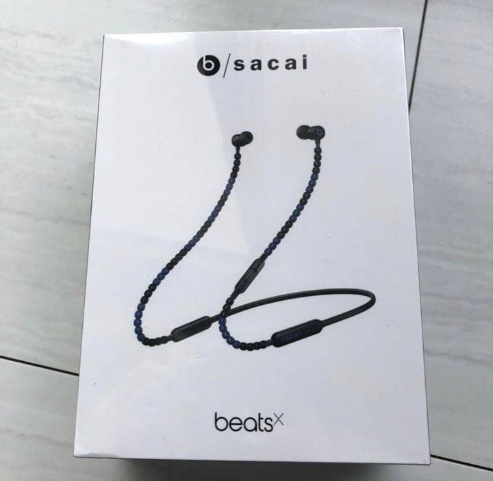 イヤホン sacai beats