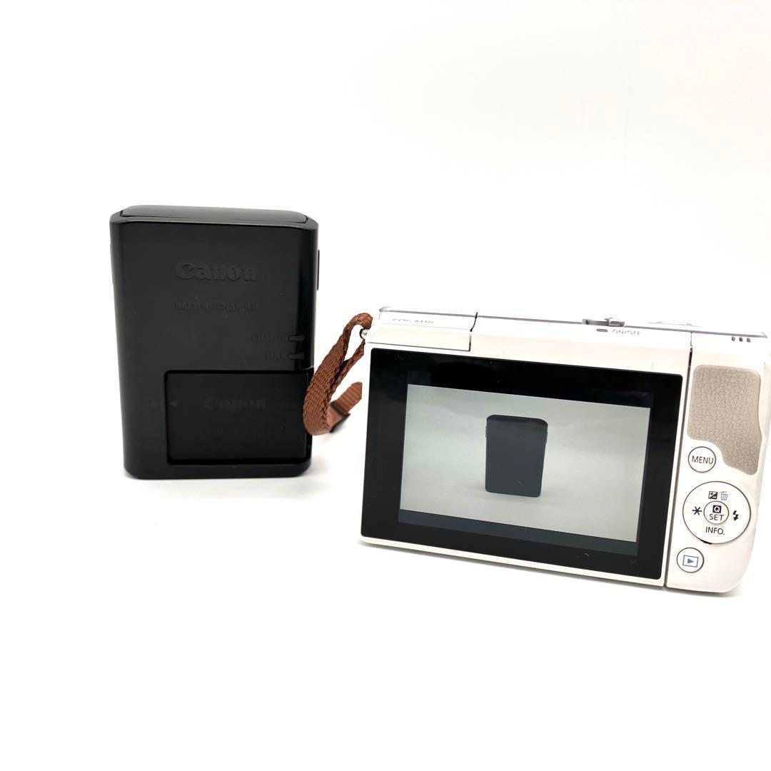 Canon EOS M10 ホワイト 15-45mmレンズキット