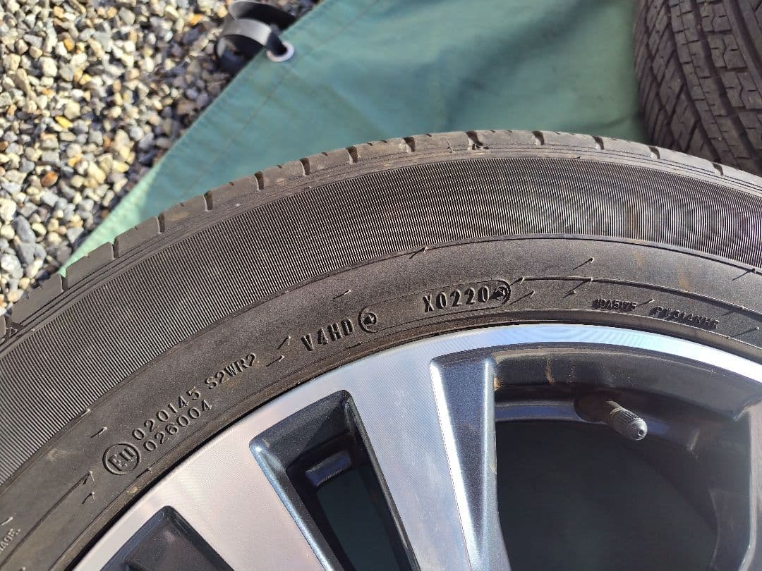 日産エクストレイルT32後期純正18インチホイールタイヤセット（1本分）