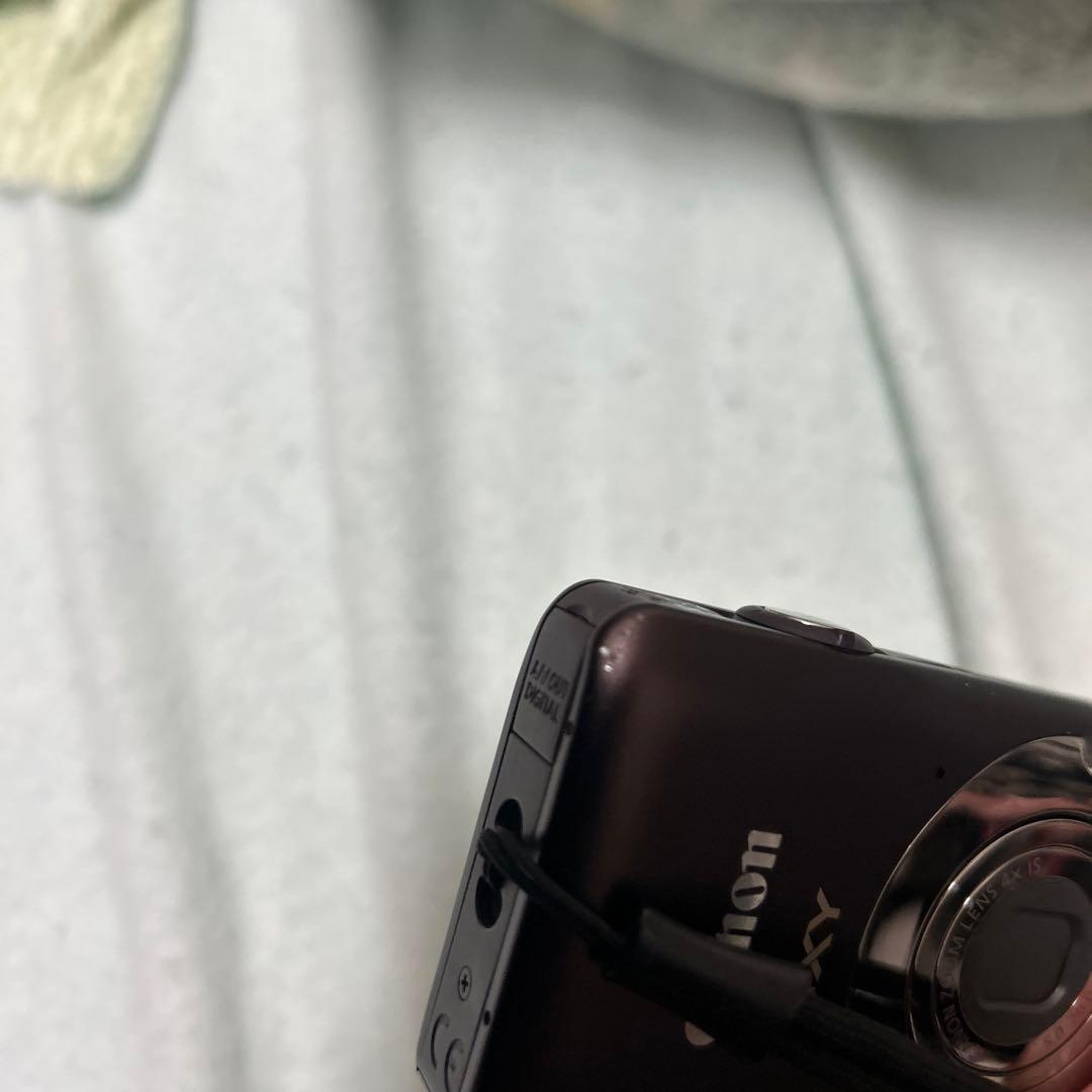 Canon IXY 200F メガピクセル コンパクトデジタルカメラ