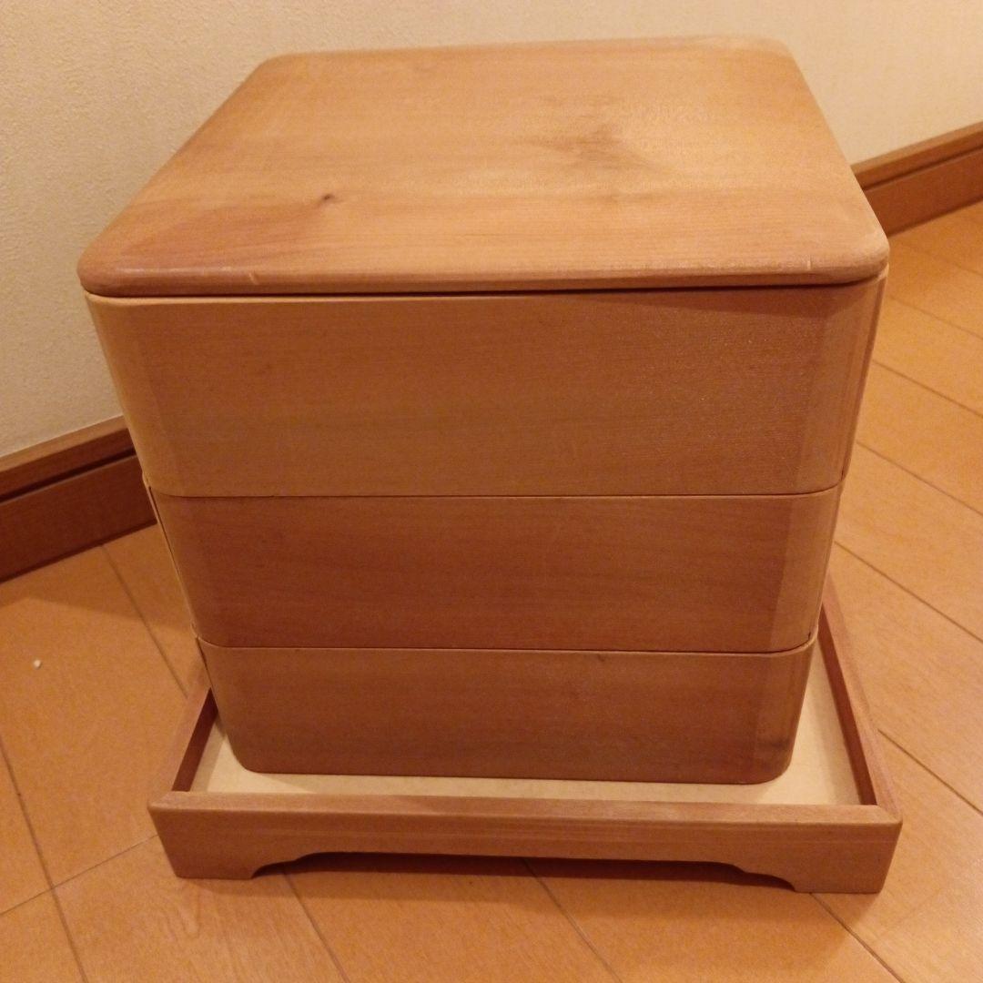 鎌倉彫木地　カツラ材台付重箱　木彫材料