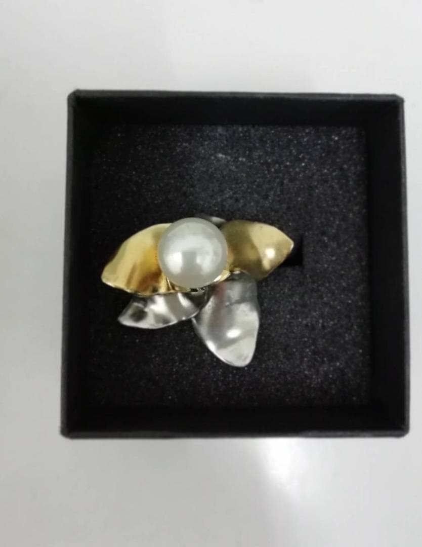 Lamie 片耳用ピアス Pearl Down Spark (M)