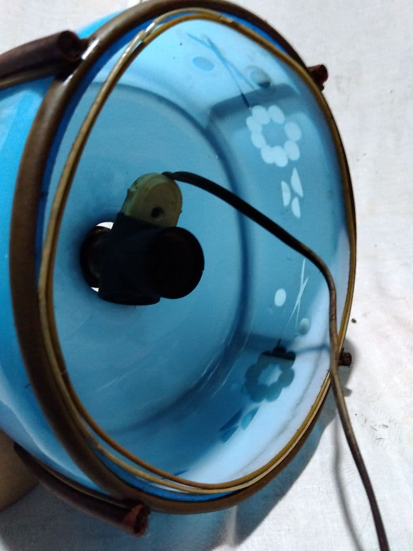 ♪古い青色ガラスの電気の笠　専用です。