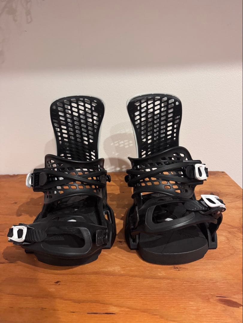 22モデル　BURTON GENESIS EST