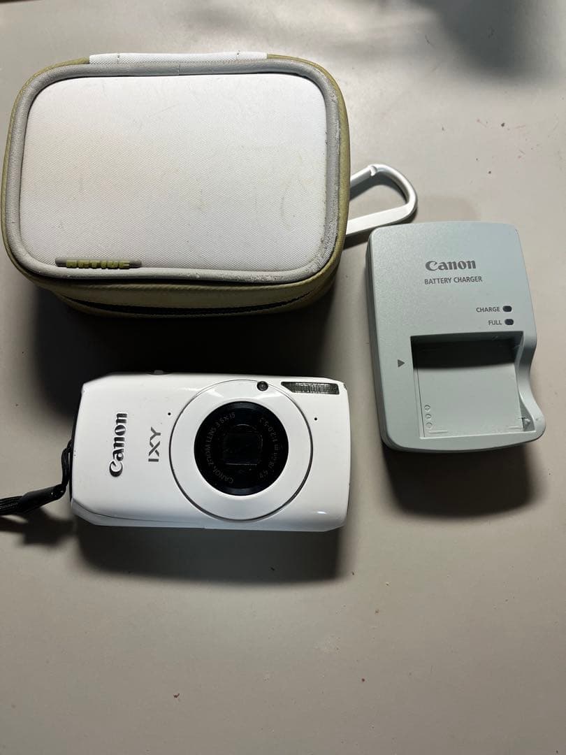 CANON IXY 30S PC1473 ホワイトPC1473 動作確認済 美品