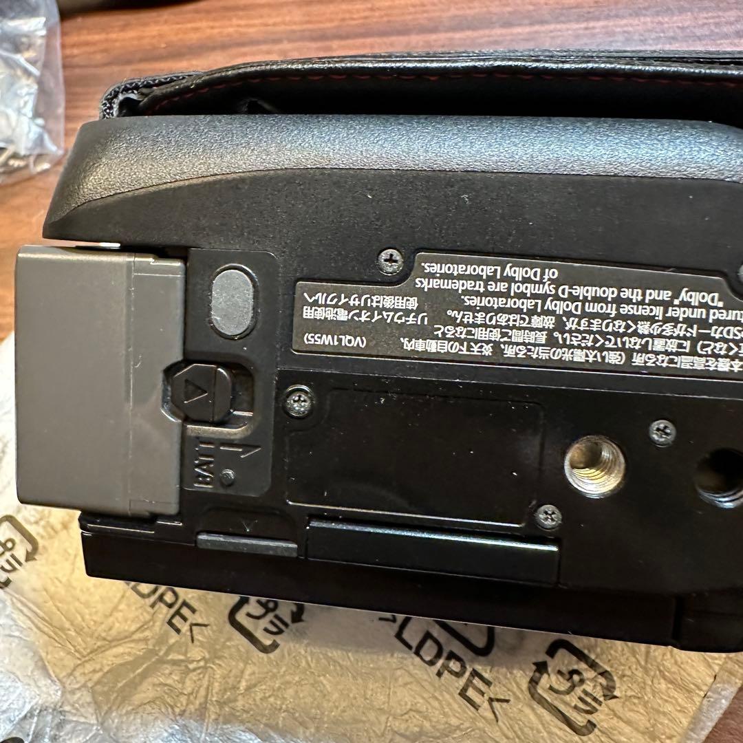 Panasonic HDC-HS300 ビデオカメラ 2792