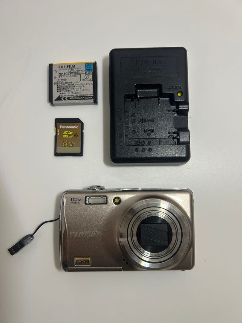 フジフィルム FINEPIX F80EXR デジカメ