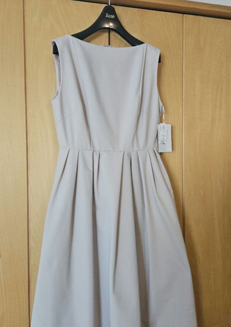 ⭐*迎様 新品　未使用　セルフォードワンピース