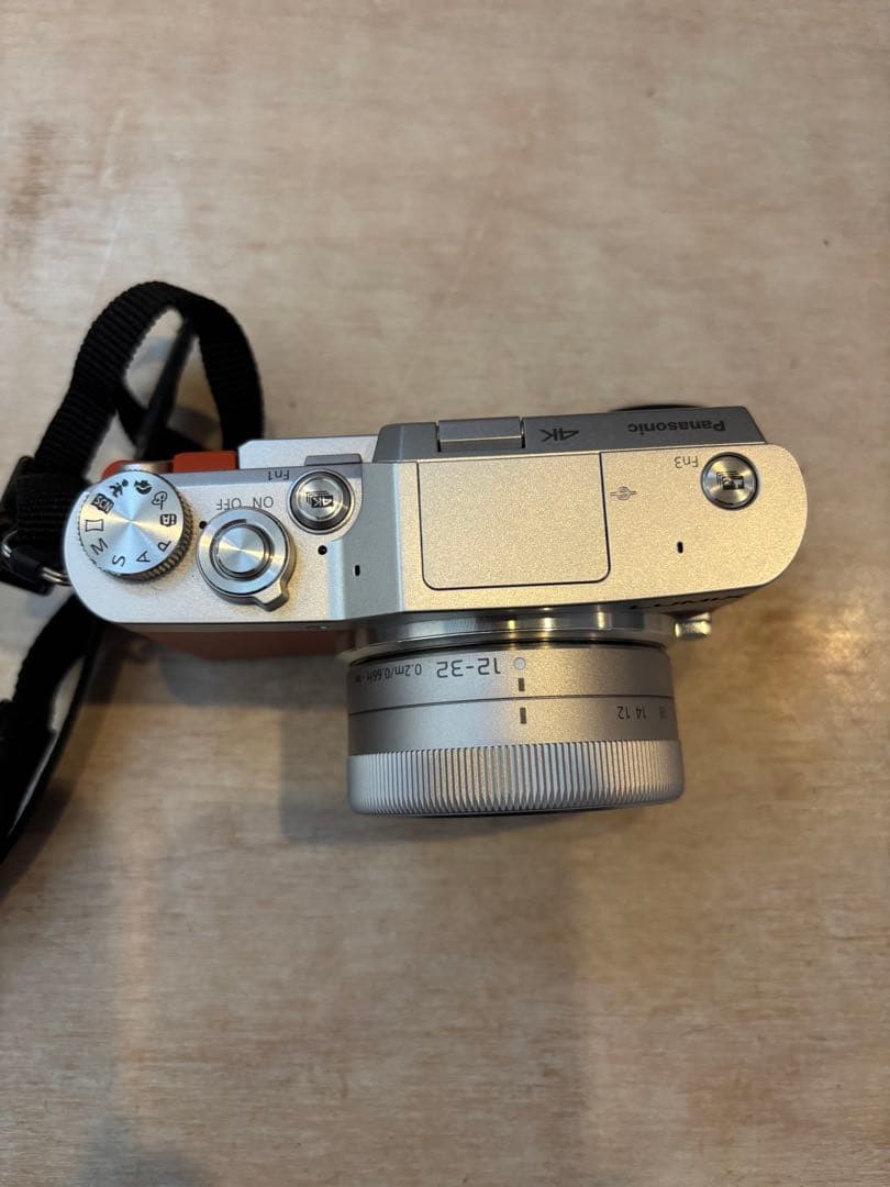 Panasonic LUMIX DC-GF9W デジタル一眼カメラ オレンジ