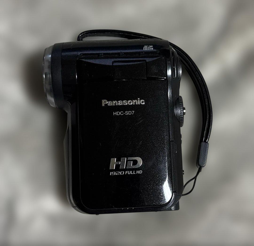 Panasonic　ビデオカメラ　HDC-SD7