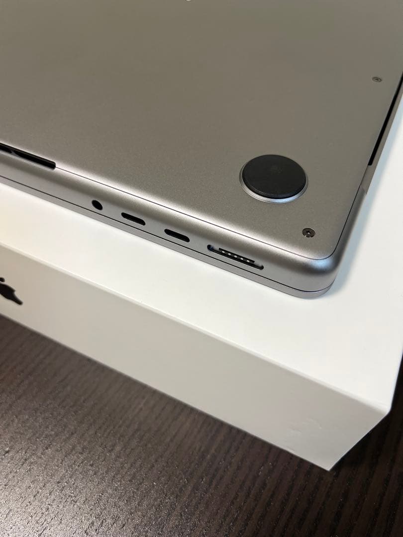 【ほぼ新品‼︎】14インチMacBook Pro-スペースグレイ