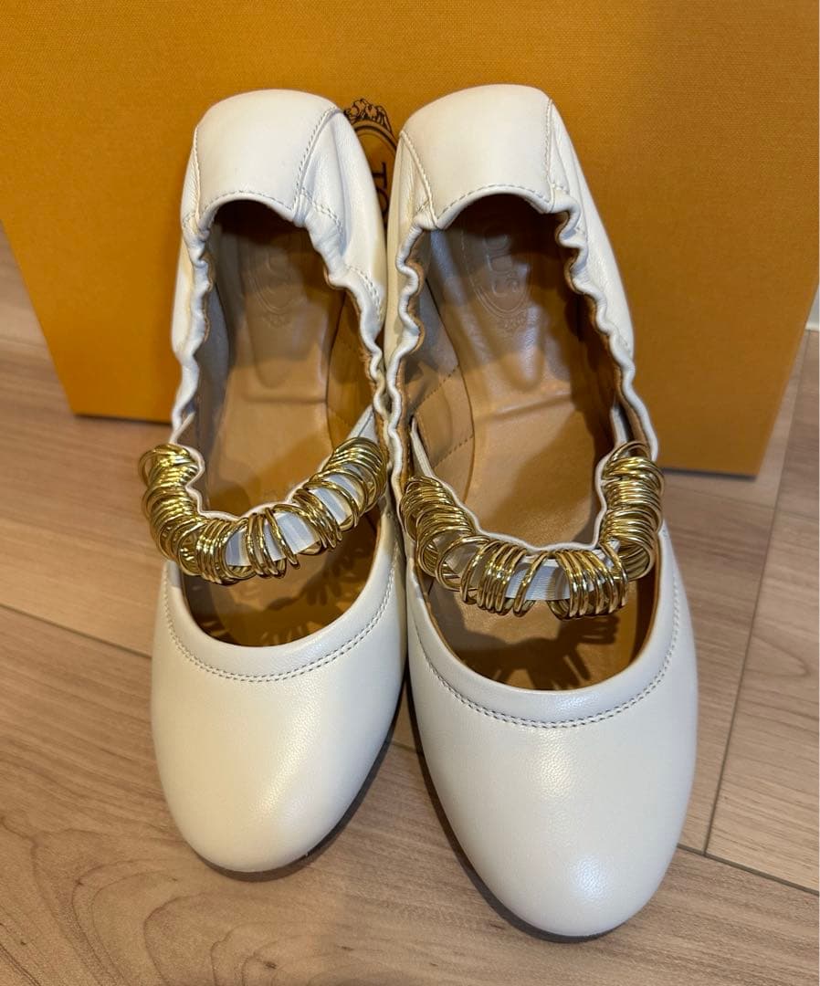 Tod's レザー バレリーナ ホワイト トッズ