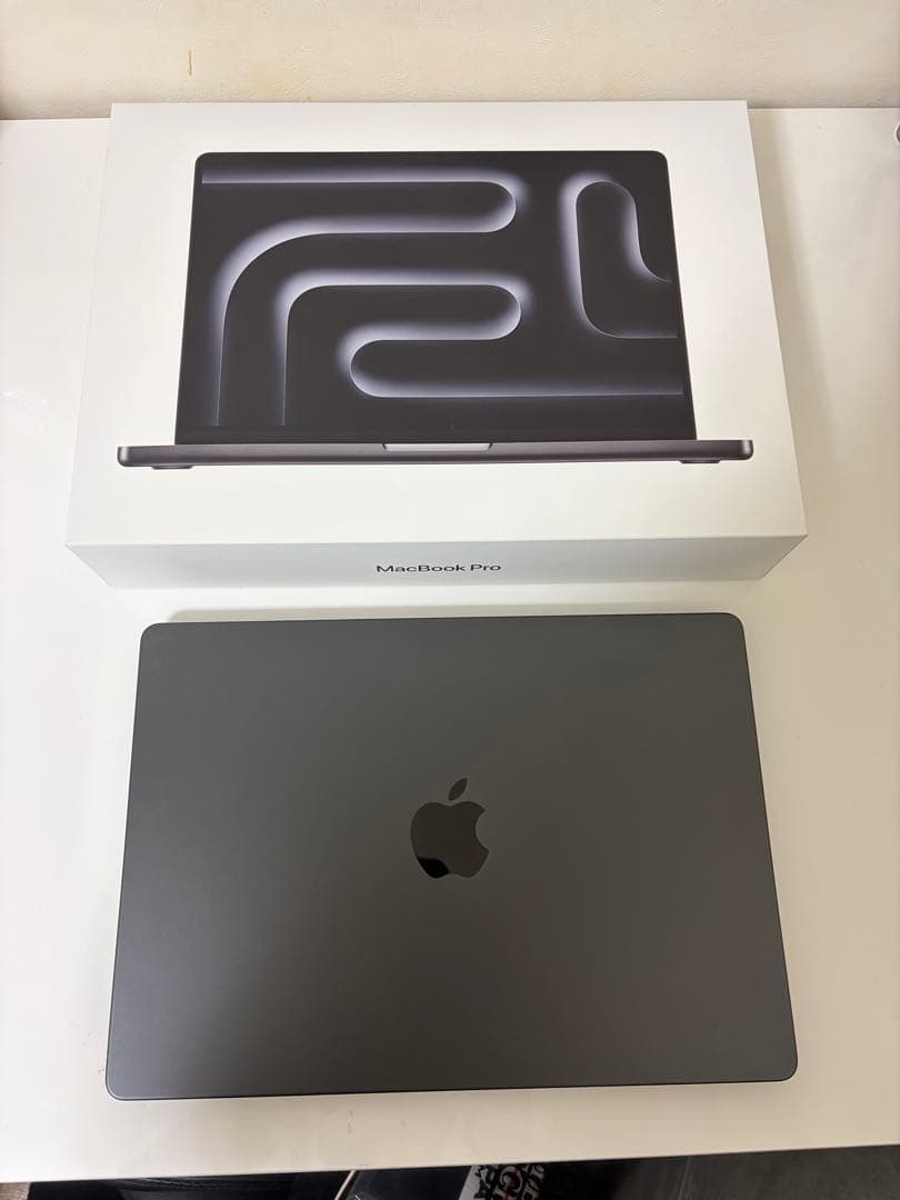 14インチ MacBook Pro M4 16GB 512GB