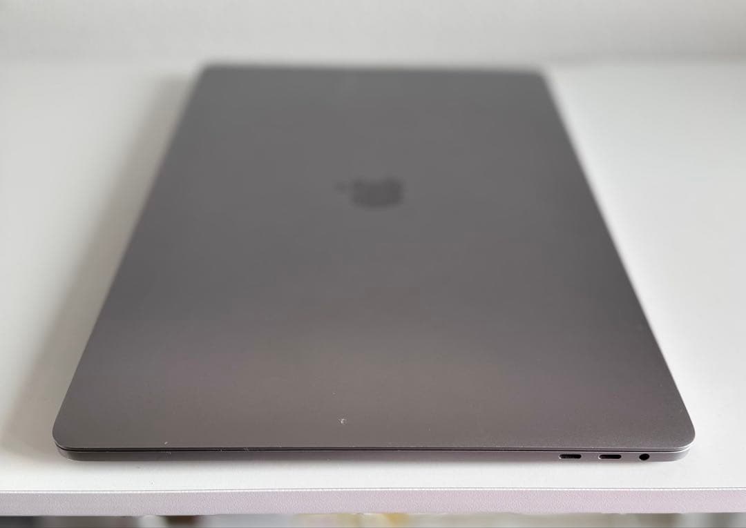 Macbook Pro 2019 15インチ Ram 32gb