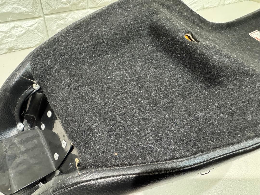 イージーライダース　スポーツスター　ハーレー　XL 883 コブラ　シート