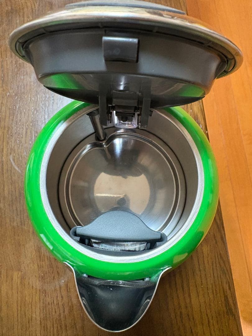 DeLonghi kMix 電気ケトル グリーン 0.75L【廃盤カラー】