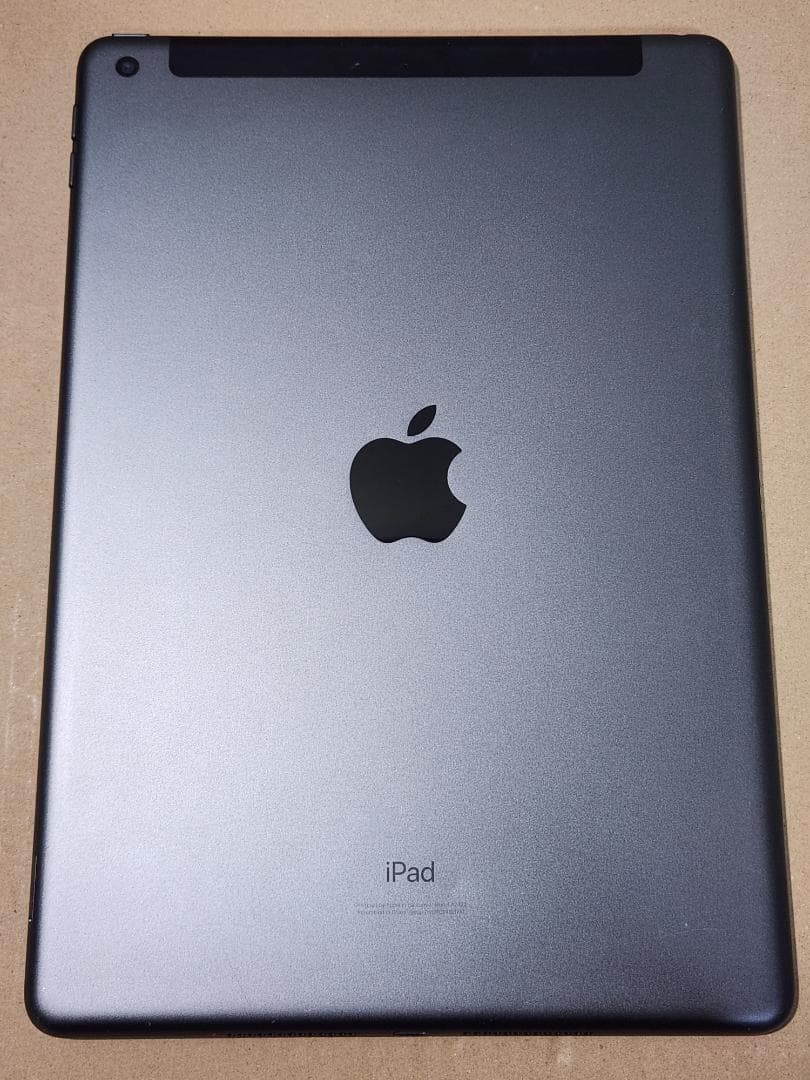 iPad 第8世代 WI-fi+Cellular スペースグレイ