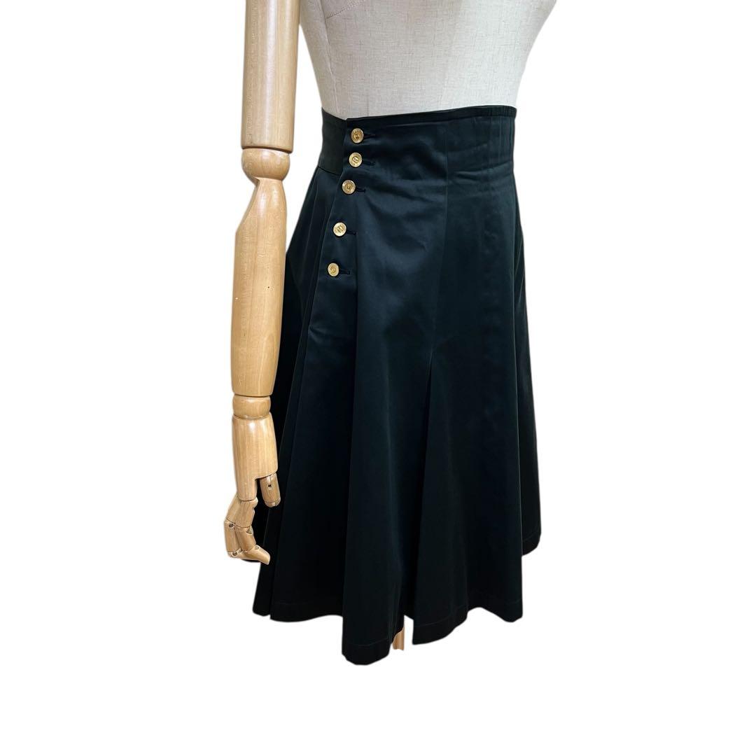 CHANEL サテン　プリーツスカート　金ボタン　ココマーク　ゴールドボタン