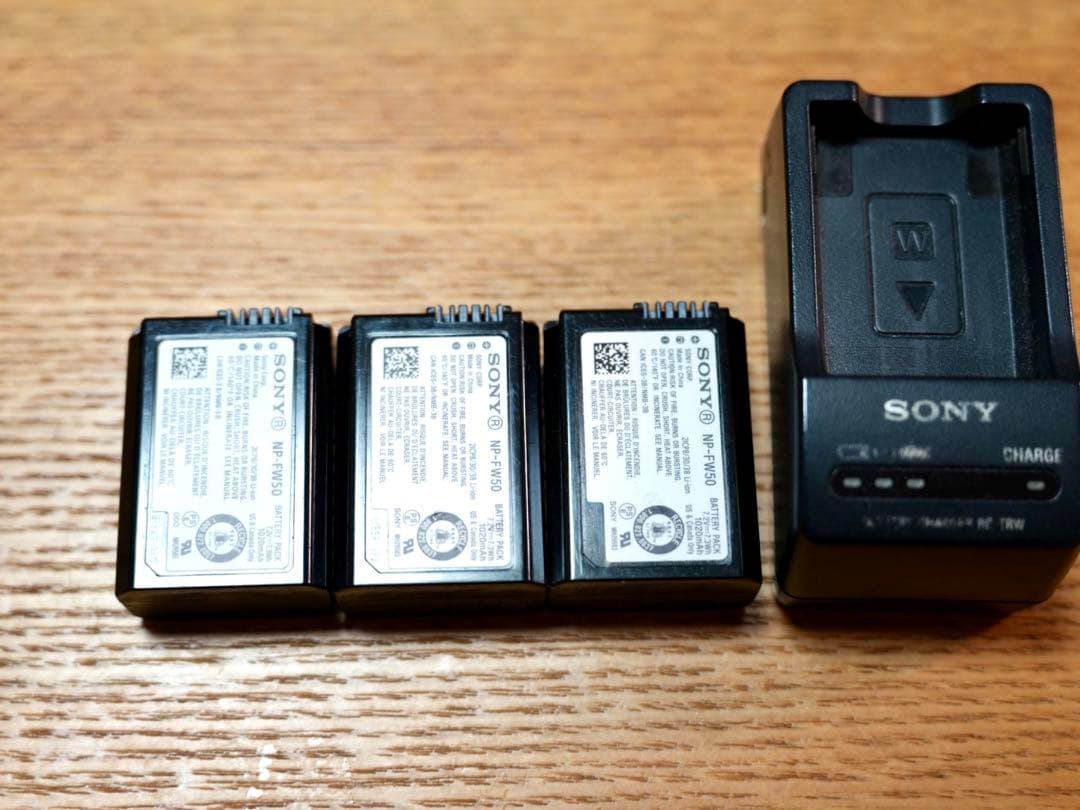 【美品】SONY α6400 ミラーレスカメラ 本体 付属品多数4K対応