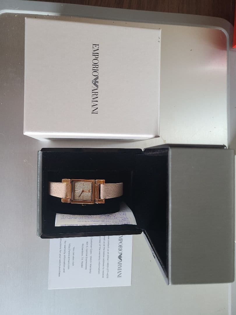 EMPORIO ARMANI ローズゴールド 時計