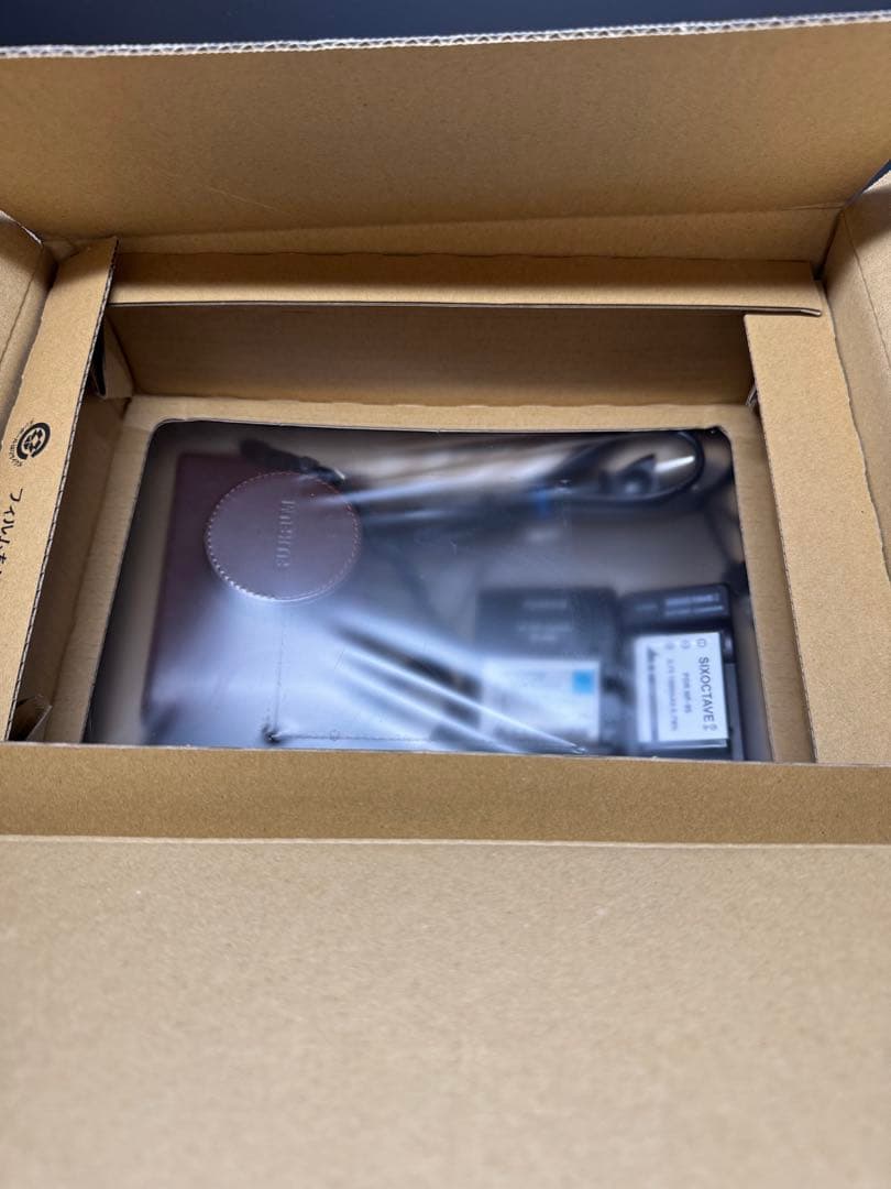 デジタルカメラ FUJIFILM Fine Pix X100