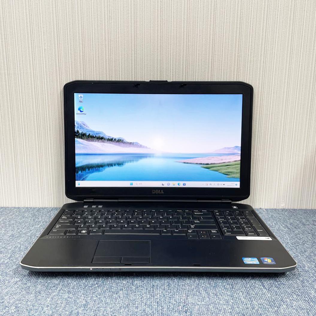 DELL デル　ノートパソコン　Windows11　爆速SSD搭載　初期設定済み