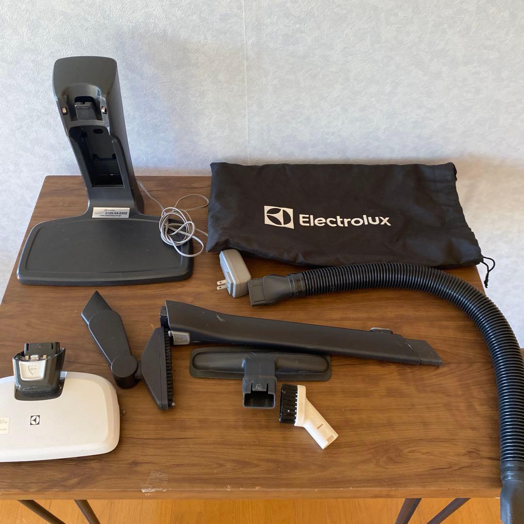 エレクトロラックス コードレス掃除機 サテンホワイト ZB3425BL