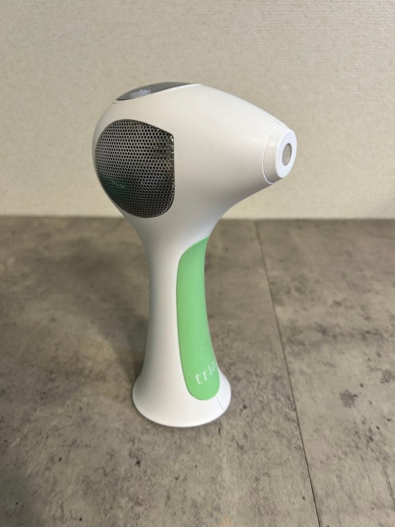 トリア 脱毛器 本体 充電器付き
