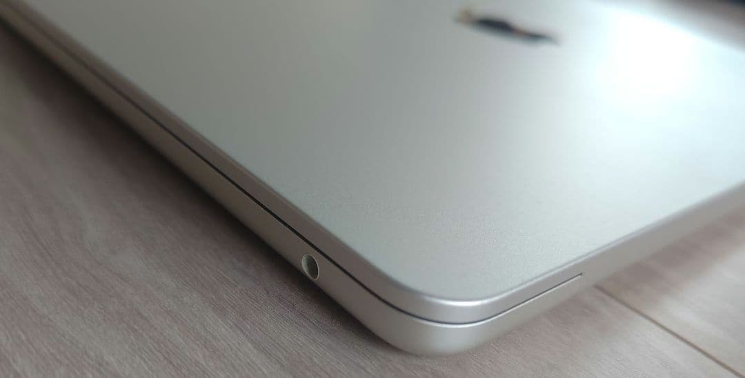 Macbook Air m2 512GB 16GB 色：SL【ジャンク・故障】