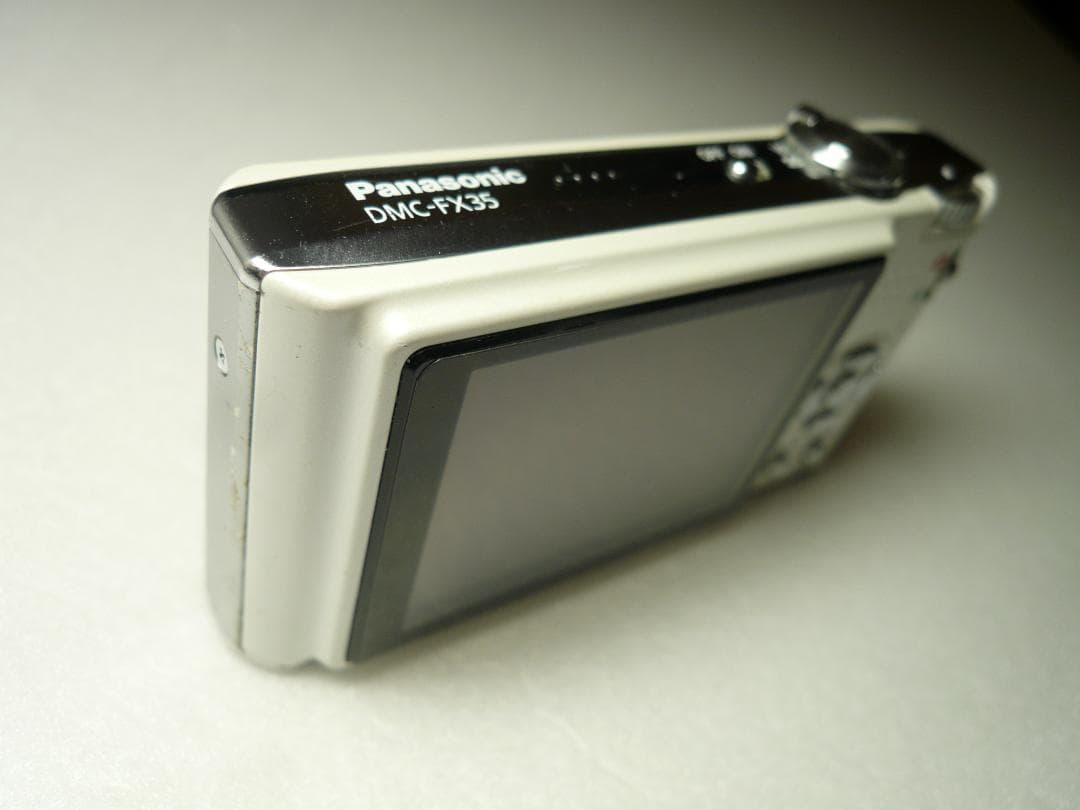 LUMIX★DMC-FX35⭕️安心の実働品★光学４倍★1010万画素★珍しい白
