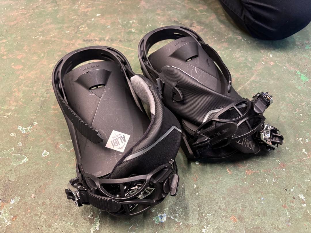 ALIBI 　スノーボード　ビンディング Salomon シューズセット