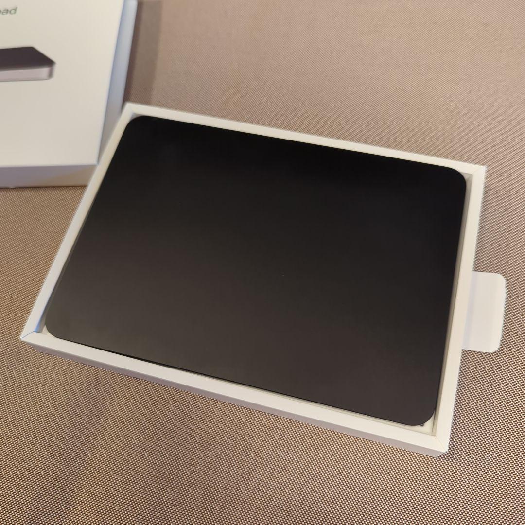 【極美品】Magic Trackpad（USB‑C） ブラック　Apple 純正
