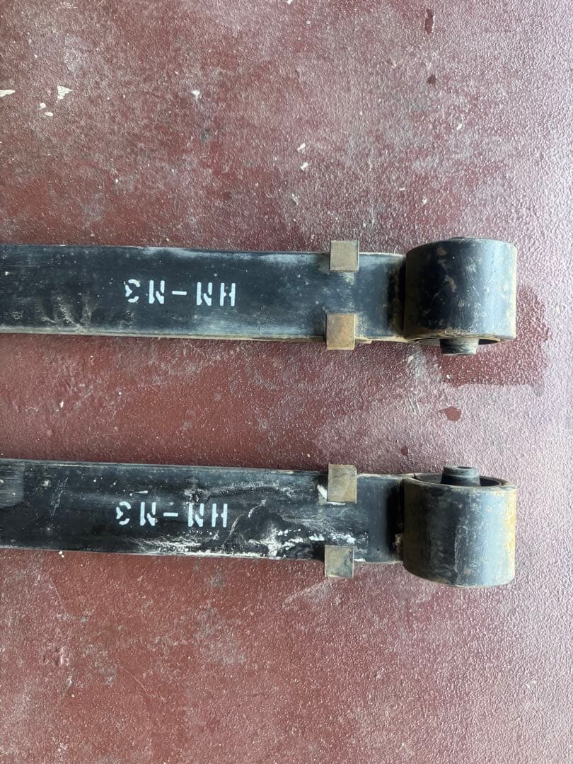 バモス　ABA-HM1サスペンションアーム 板バネ　ダウンサス